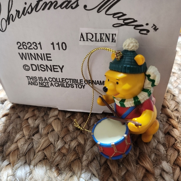 34 PIECES!! DISNEY ornaments.MINT condition.